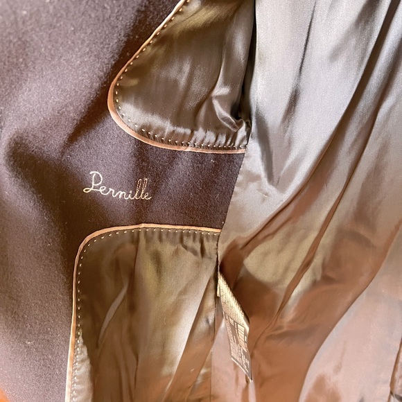 Buttoned wool coat - Picture 5 of 8